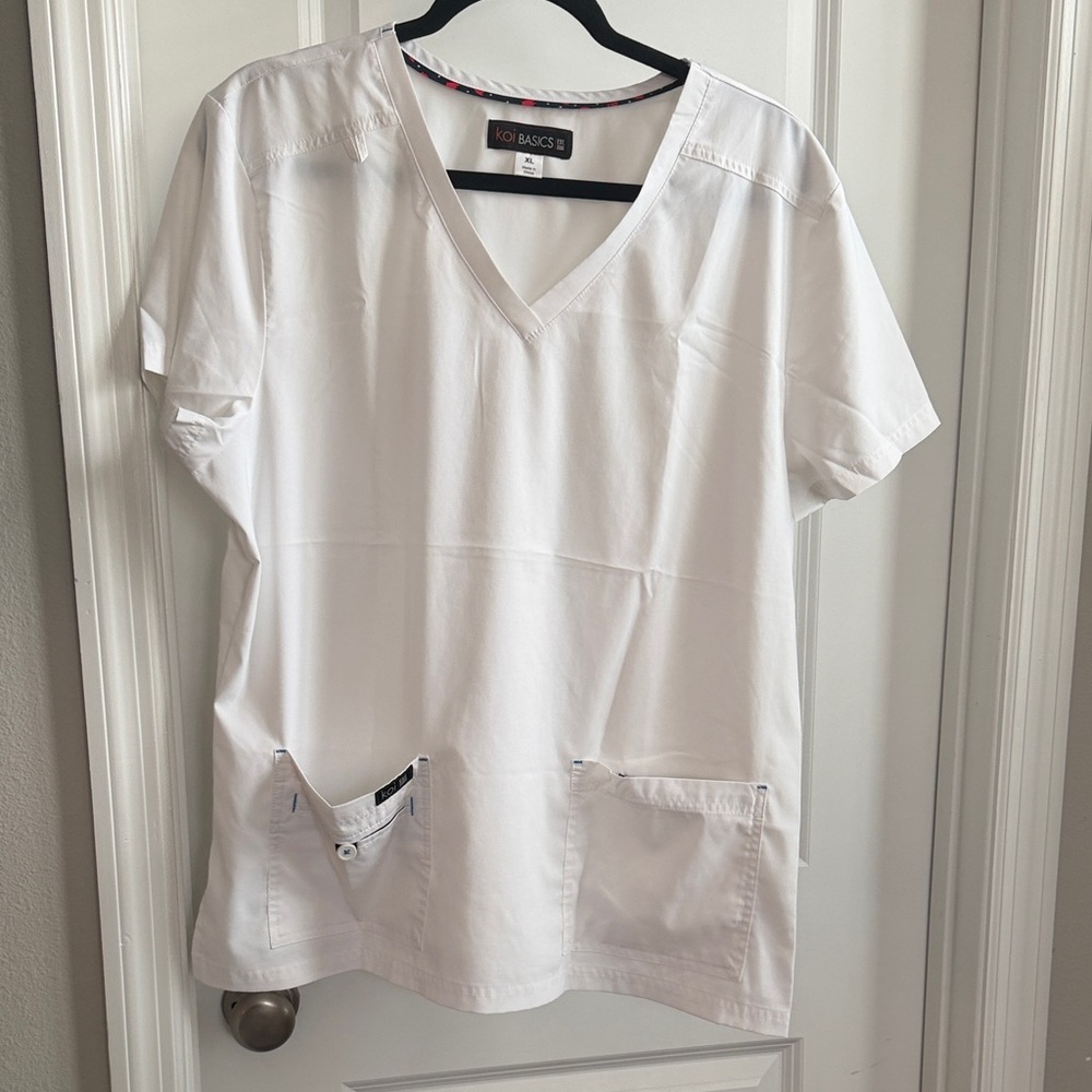 Koi White V-Neck Scrub Top with Pockets